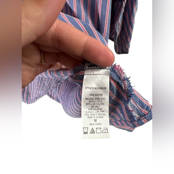 Como vintage blue and red striped long sleeve light weight blouse - Picture 4 of 5